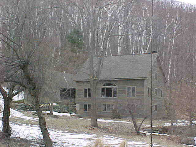 Building photograph for 140 BUNKER HILL ROAD